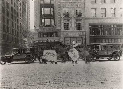 NEW YORK HIPPODROME – HOUDINI 
Werbefotomontage zu