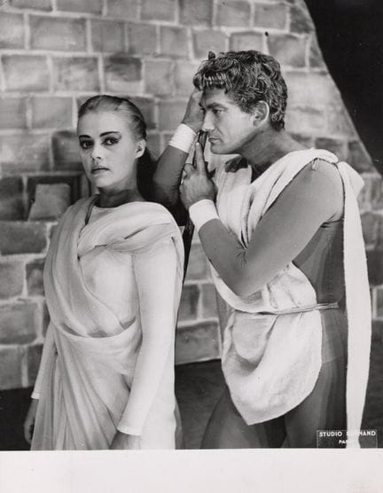 DIE HÖLLENMASCHINE 
Jeanne Moreau und Jean Marais 