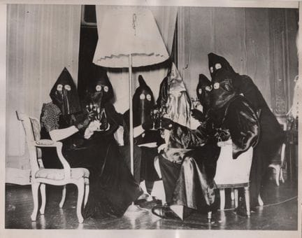 LA CAGOULE 
Politische Geheimorganisation, 1938. 
