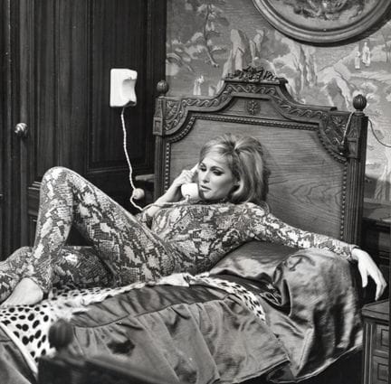 URSULA ANDRESS    
Traje creado por Mia Fonssagriv