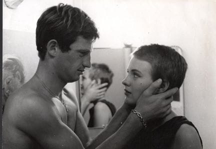 JEAN SEBERG Y JEAN-PAUL BELMONDO
Escena de la pelí