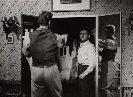 FRANÇOIS PERIER Y JEAN MARAIS
Escena de la películ