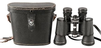 [Viking]
Fernglas (8×40), im originalen Lederetui 
