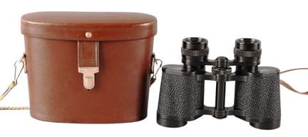 [Carl Zeiss]
Fernglas (8×30), im originalen Ledere