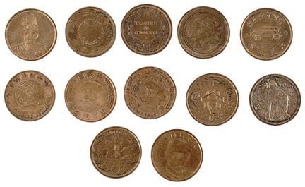 [Numismatik] China: Set mit 12 Münzen. Durchmesser