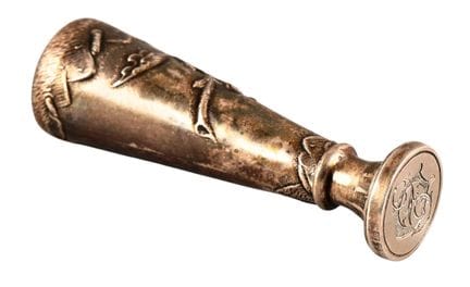 [ Argenteria ]
Sigillo in argento sbalzato, impugn
