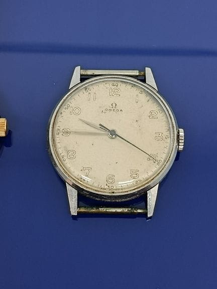 Ensemble de quatre montres d'homme de marque Omega