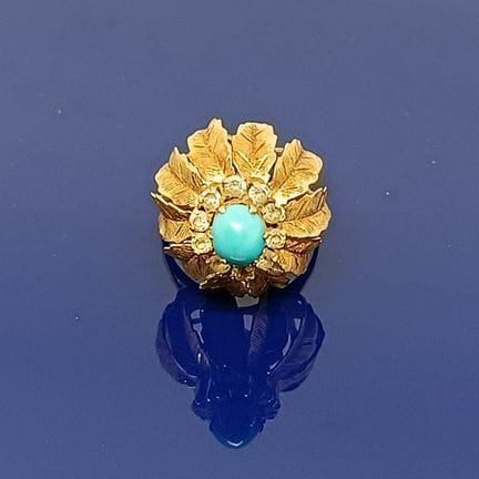 Bague en or jaune 750‰ à monture imitant des feuil