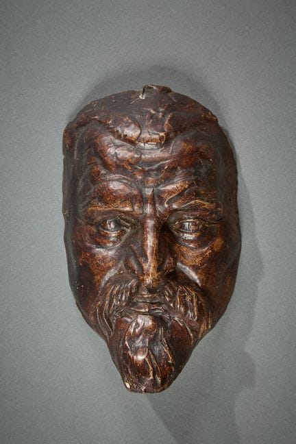Ein Anhänger von Jean CARRIES (1855–1894).
Männerm