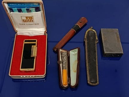 A set consisting of two cigarette cases (probably 