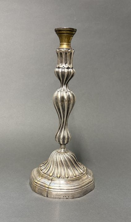 CHRISTOFLE.
Kerzenhalter aus versilberter Bronze, 