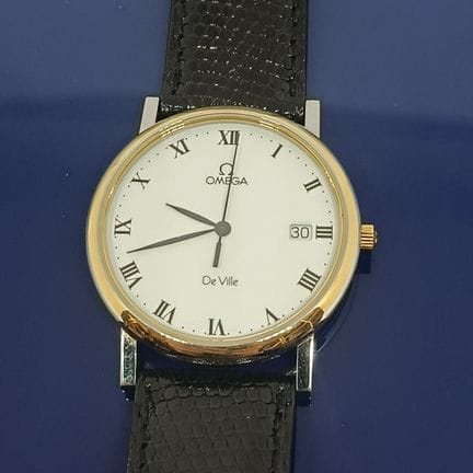 OMEGA de ville 
Montre bracelet, le boitier en aci