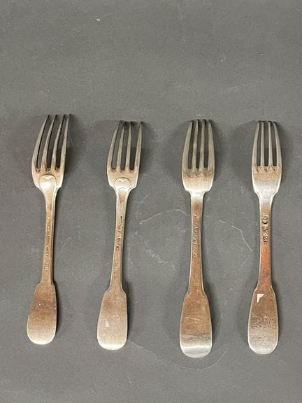Ensemble de quatre fourchettes en argent XVIIIe si