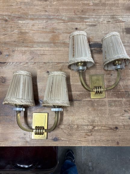 Französische Arbeit, um 1940
Ein Paar Wandleuchten