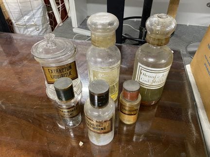 Set aus 6 Apothekengläsern in verschiedenen Ausfüh