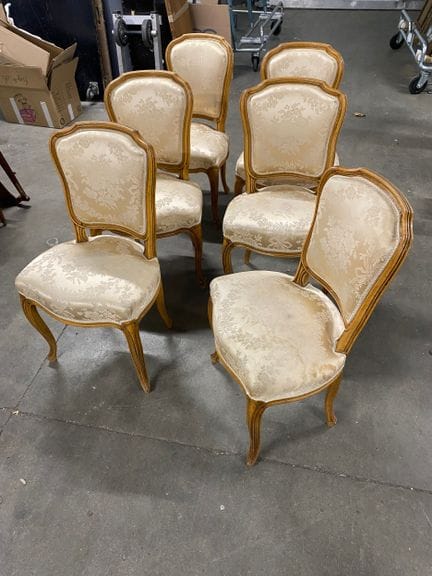 Set aus 6 Stühlen mit Cabriolet-Rückenlehnen
Stil 