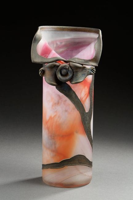 Vase aus orangefarbener und rosafarbener Glaspaste