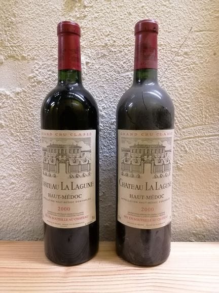 Lot comprenant 2 bouteilles de 75 cl -  CHATEAU LA