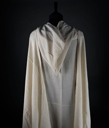 Burnous, in tessuto bianco. BE