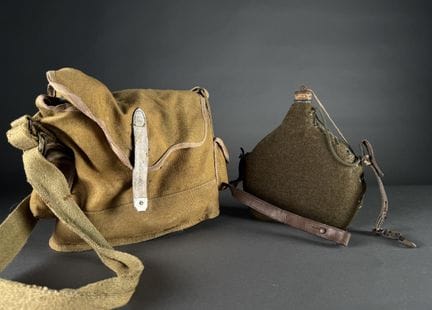 Set: Feldflasche Modell 1935, mit khakifarbenem St