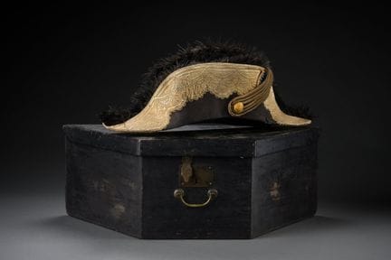 Bicorne de Général de Brigade, en taupé noir, galo