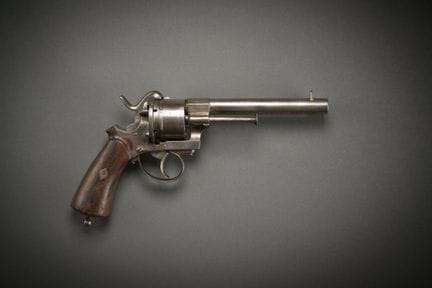 Revolver liégeois, à broche. 6 coups, calibre 12 m