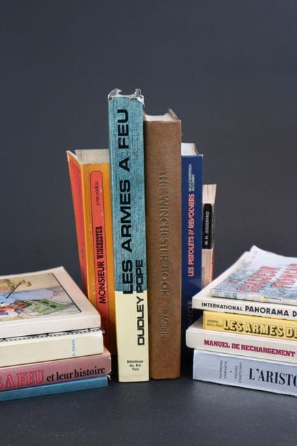 Lot de livres sur les armes à feu, le rechargement