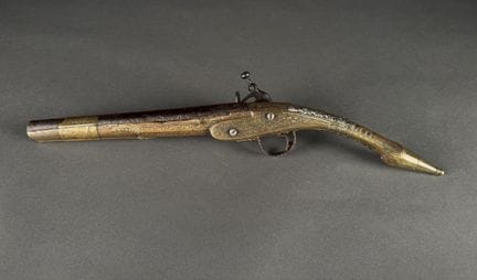 Pistolet balkanique, à silex, dit queue de rat. Ca