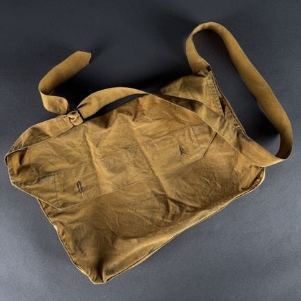 Borsa a tracolla, modello 1892, in tela gialla, ti