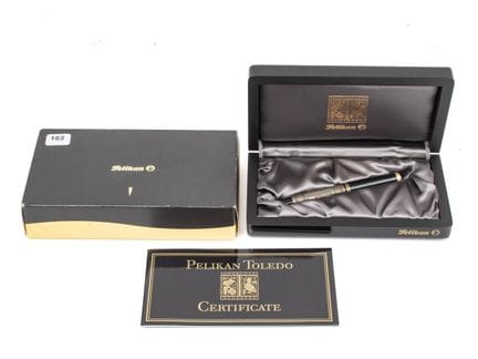PELIKAN
Stylo plume Toledo 700, attributs vermeil,