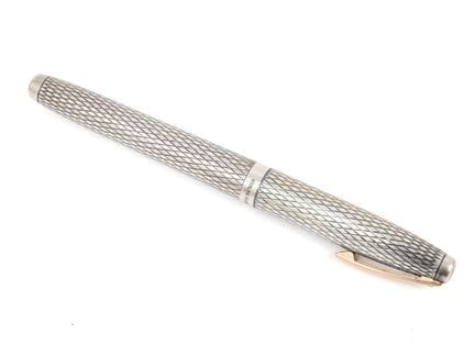 SHEAFFER
Stylo plume Triumph Silver Imperial, arge