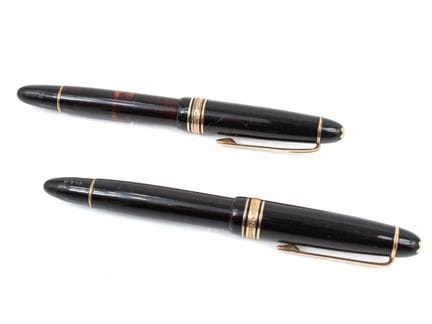 MONTBLANC
Stylos plume 142 et 144G, plumes or 14 c