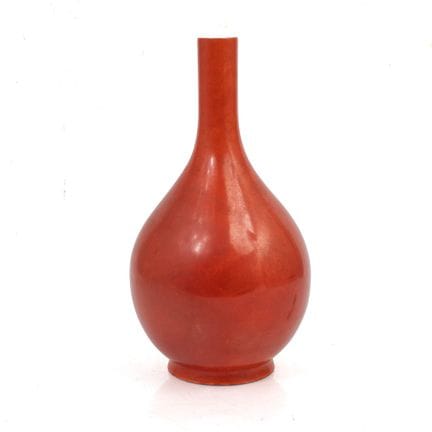 CHINA - EARLY 20TH CENTURY
Bottle-shaped vase

mad