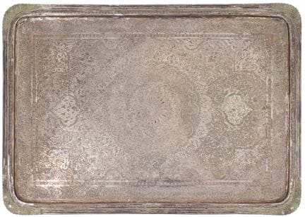 IRAN, ISPAHAN, VERS 1960
Plateau en argent

de for
