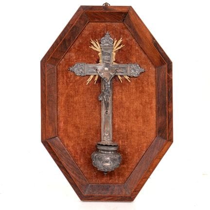 BRUJAS, SIGLO XVIII
Pila de agua bendita

de plata