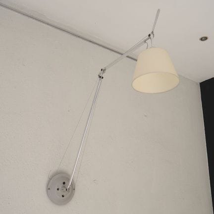 Michele De Lucchi / G.Fassina / Artemide: wall lam