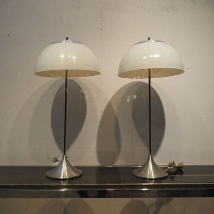 Pair of lamps, circa 1970: Milky white plastic lam