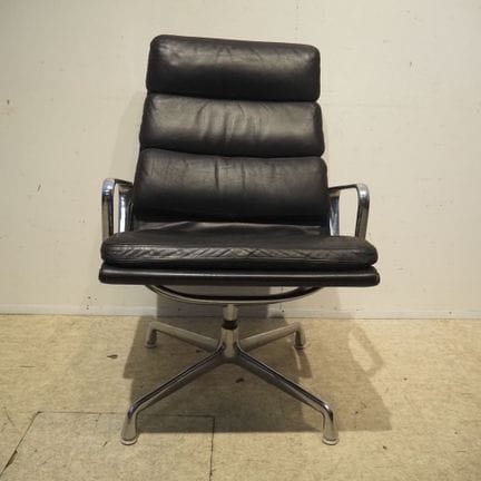 Charles and Ray Eames 1907–1978 / Herman Miller: V