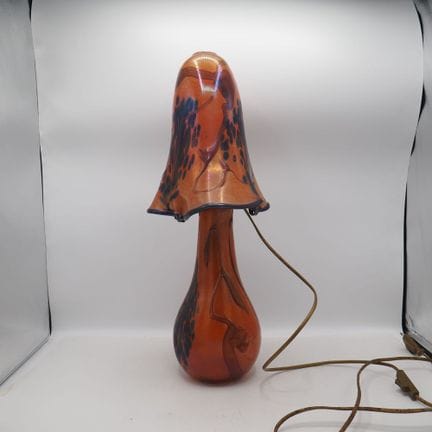 Pilzlampe: Mundgeblasenes Glas mit Applikation, un