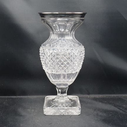 Vonèche: Medicis-Vase, um 1900, geschliffenes klar