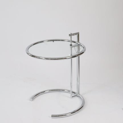 Eileen Grey (1878–1976) im „ClassiCon“-Stil
Beiste