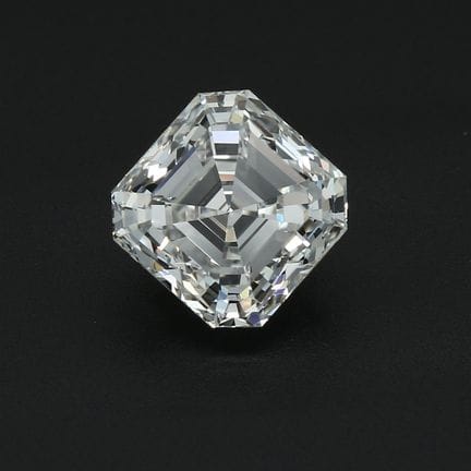 Diamante de 1,20 ct
Talla esmeralda cuadrada de 1,
