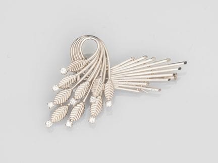 750°/°° (18K) white gold and platinum clip brooch 