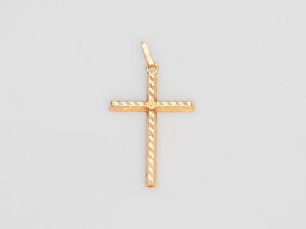 750°/°° (18K) yellow gold cross, guilloché, missin