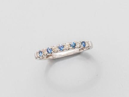 Verlobungsring aus 750°/°° (18 K) Weißgold, besetz