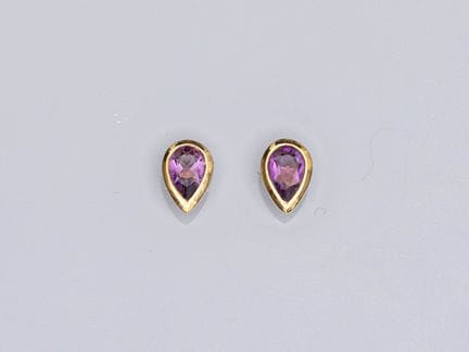 Ein Paar Ohrringe aus 750°/°° (18 K) Gelbgold, bes