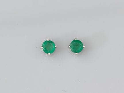 Pair of chips in 750°/°°(18K) white gold, each set