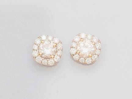 Pair of cushion-shaped earrings in 750°/°° (18K) g