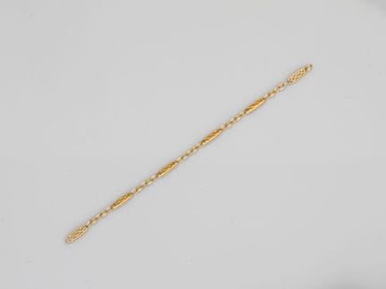 750°/°° (18K) yellow gold chain fragments. 1.4 g