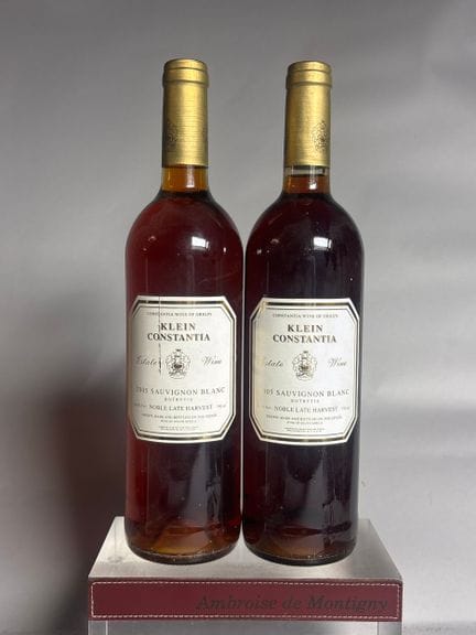 2 bottiglie di KLEIN CONSTANTIA 2005 - Sudafrica. 